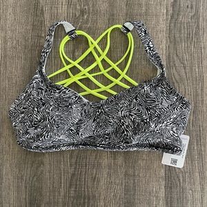Lululemon Free To Be Wild Bra Size 8 NWT